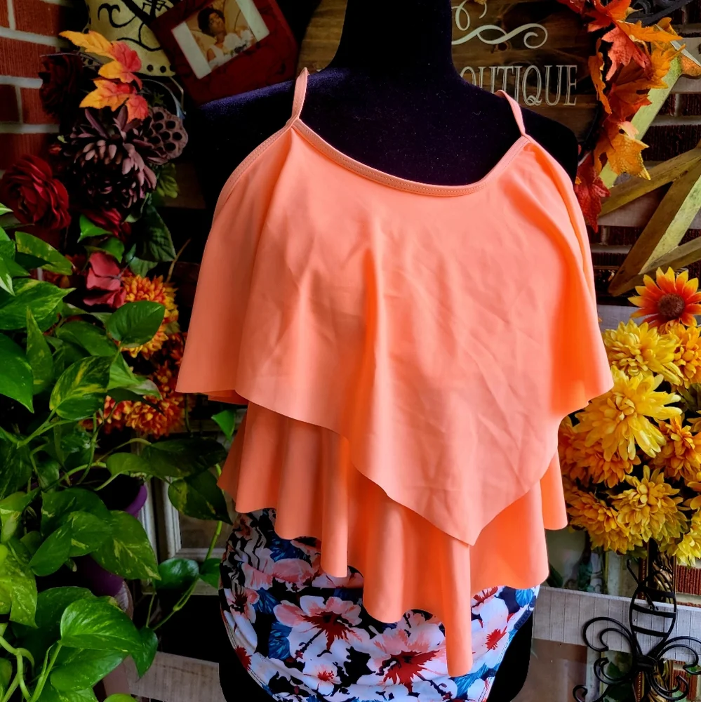 Double Ruffle Swim Top - Picture 6 of 12